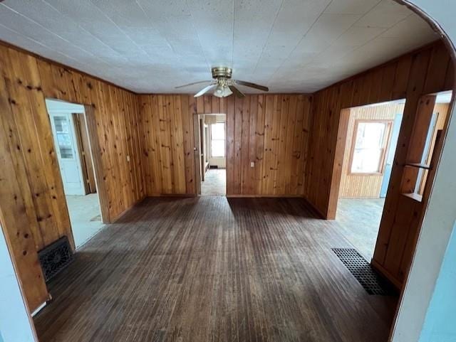 620 Cedar St, Breckenridge, MI 48615