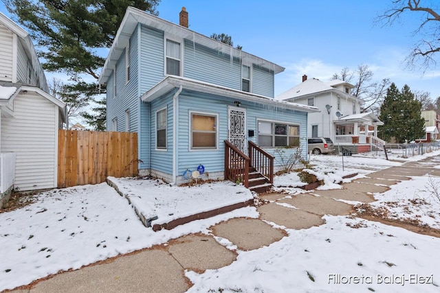 view of front of home