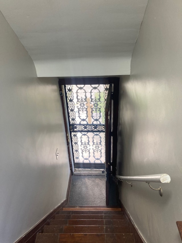 3918 Nottingham Rd, Detroit, MI 48224 - staircase with baseboards