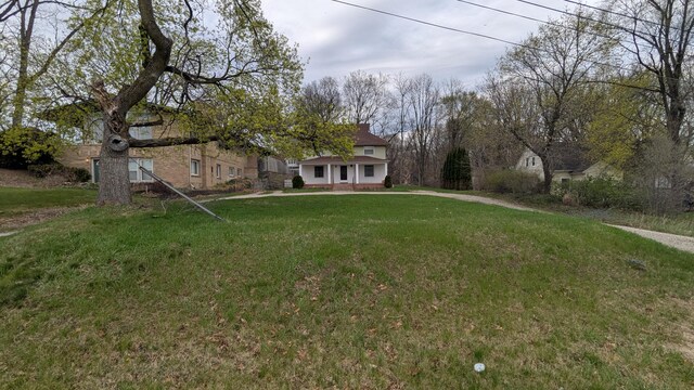 2521 Hillside Dr NW, Grand Rapids, MI 49544 - view of yard