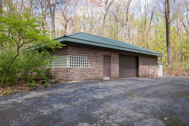 view of detached garage