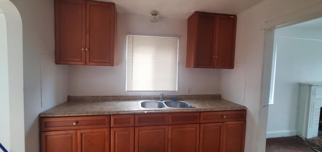 11828 College St, Detroit, MI 48205 - kitchen with sink