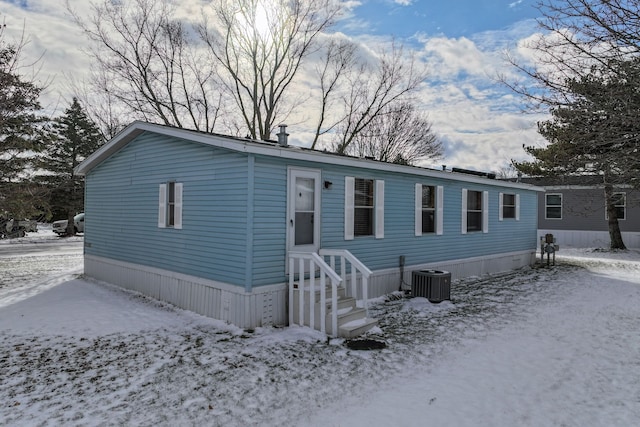 manufactured / mobile home with central AC unit