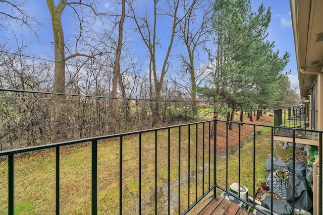 balcony featuring grilling area