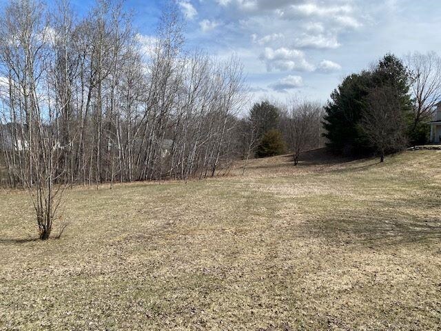 846 Shamrock Ln, Traverse City, MI 49696 - photo 14