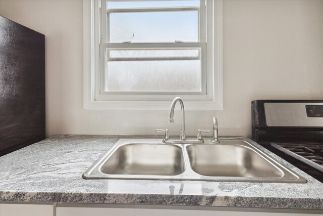 kitchen featuring sink