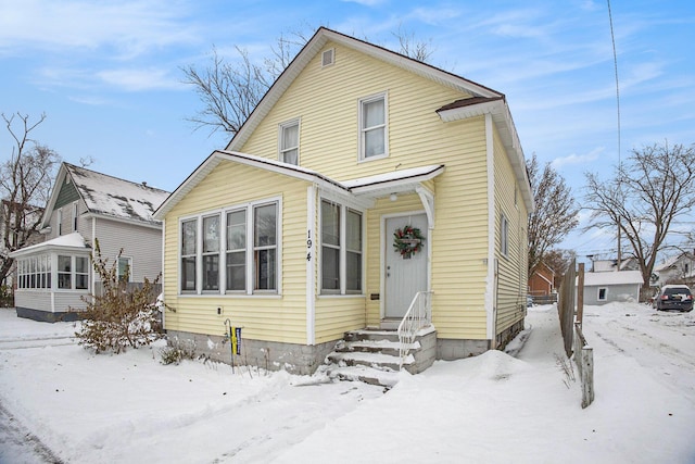 view of front of property