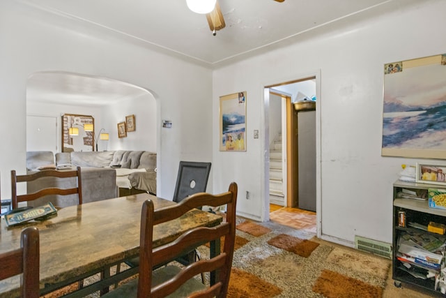 dining area with ceiling fan