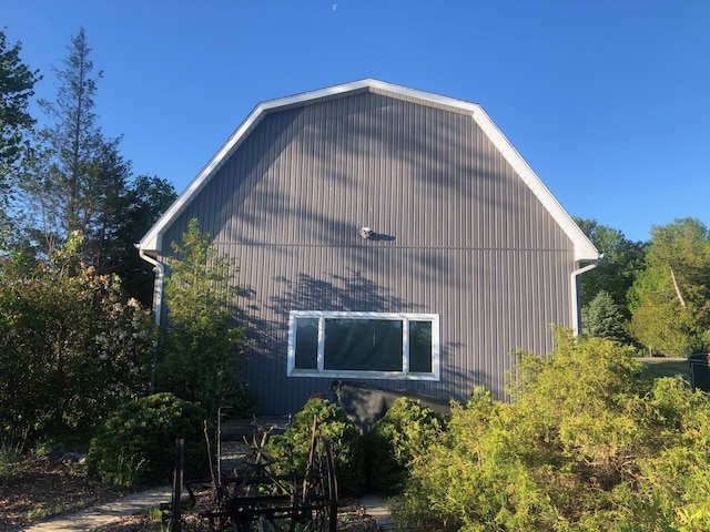 view of property exterior