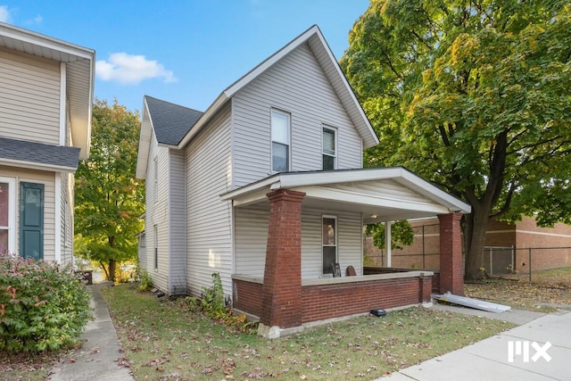 view of front of home