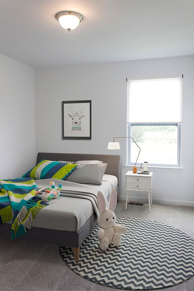 bedroom with carpet flooring