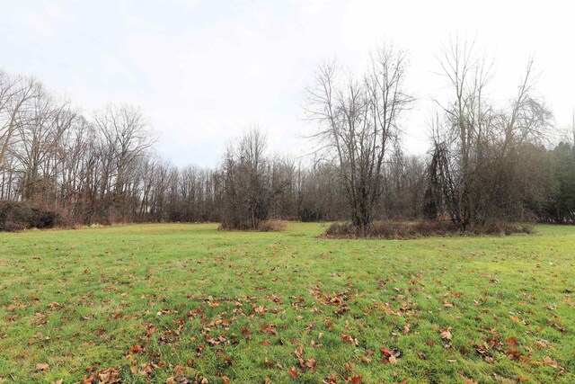 Springborrow Dr, Flint, MI 48532