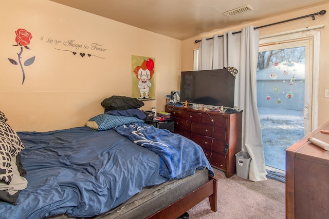 bedroom with carpet flooring