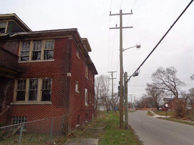 10011 Belleterre St, Detroit, MI 48204 - photo 4