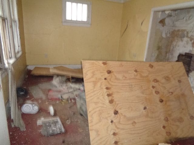10011 Belleterre St, Detroit, MI 48204 - photo 8