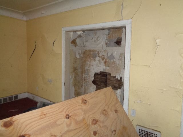10011 Belleterre St, Detroit, MI 48204 - photo 9