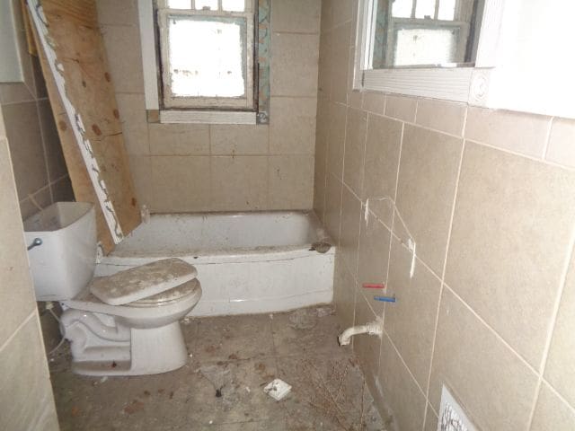 10011 Belleterre St, Detroit, MI 48204 - photo 18