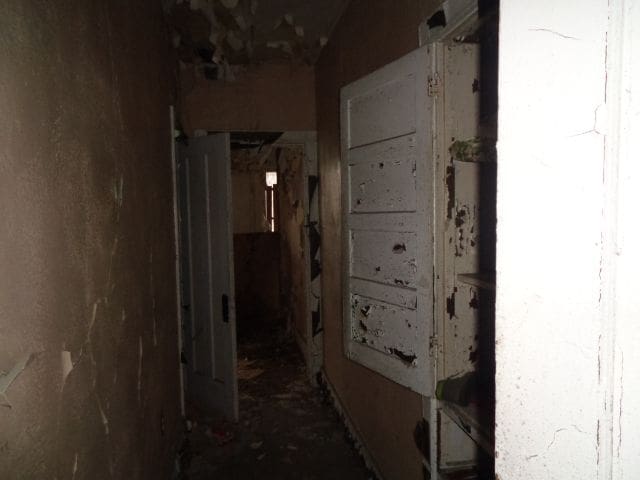 10011 Belleterre St, Detroit, MI 48204 - photo 21