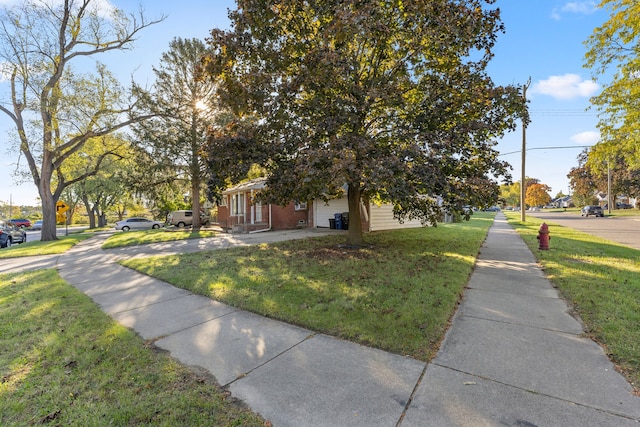 view of front of home with a front yard