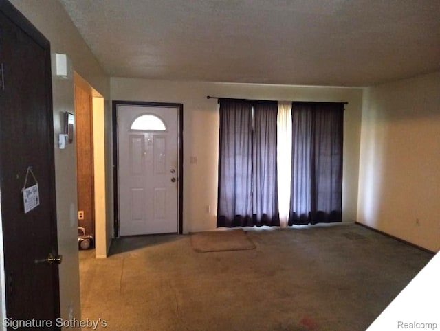 8240 Desoto St, Detroit, MI 48238 - carpeted entrance foyer with baseboards