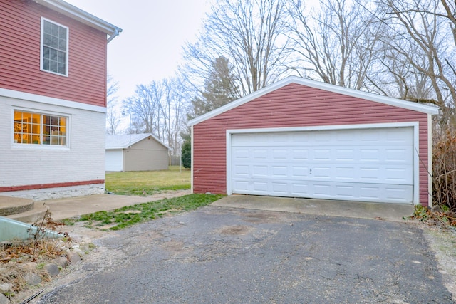 view of detached garage