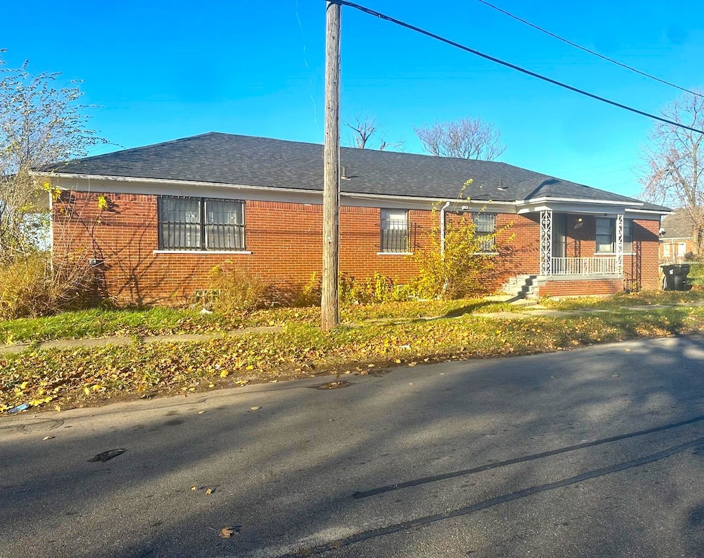 view of home's exterior