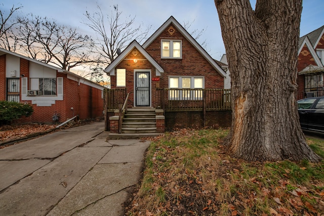 view of front of house