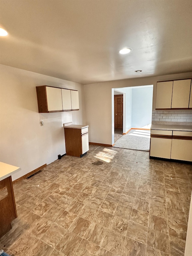 kitchen with backsplash