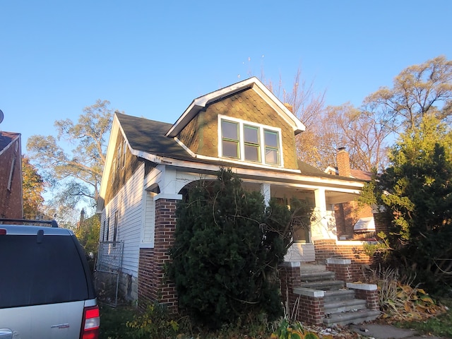 view of front of home featuring a porch