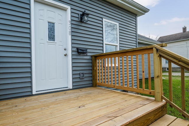 308 N Elm St, Three Oaks, MI 49128 - view of wooden terrace