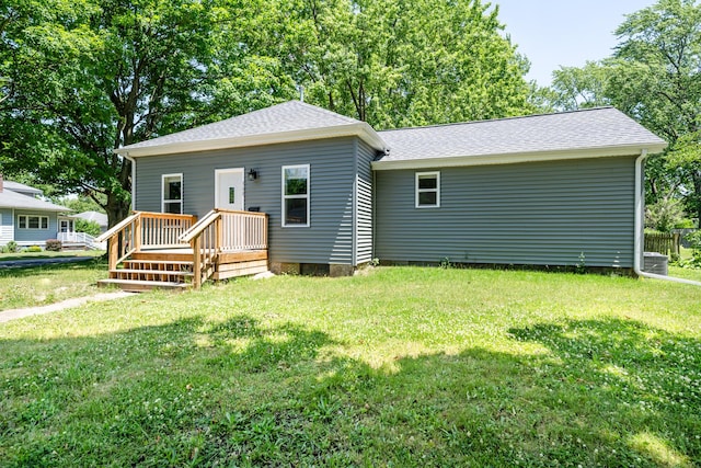308 N Elm St, Three Oaks, MI 49128 - photo 1