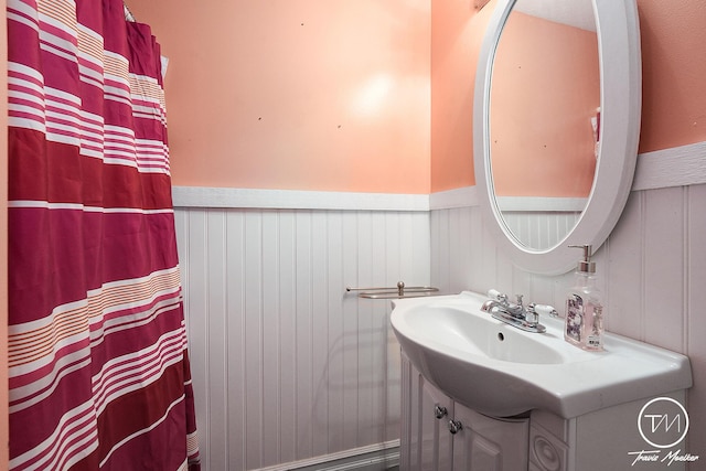 bathroom with vanity