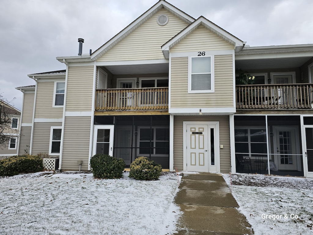 view of front of home