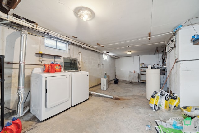 basement with washing machine and dryer