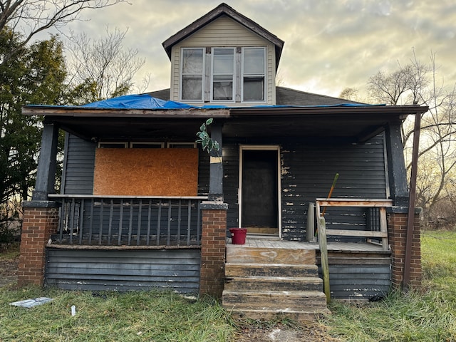 view of front of property with a porch