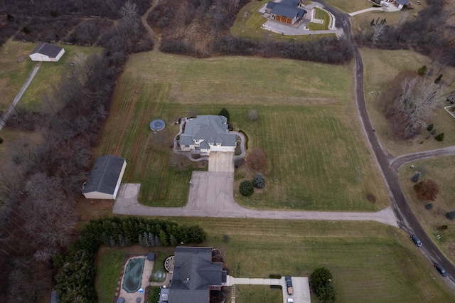 birds eye view of property featuring a rural view