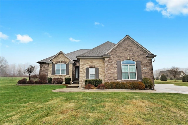 view of front of house with a front lawn