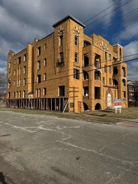 view of building exterior