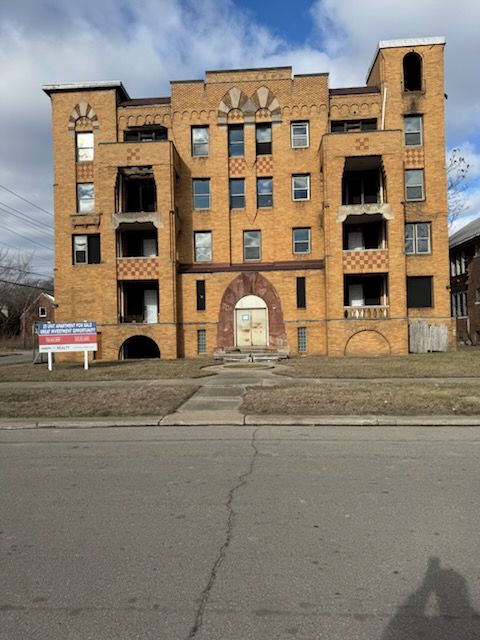 view of building exterior