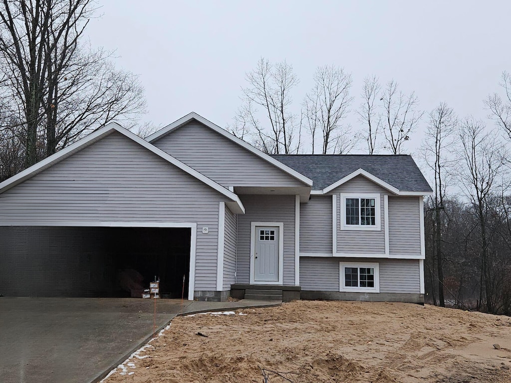 view of front of house with a garage