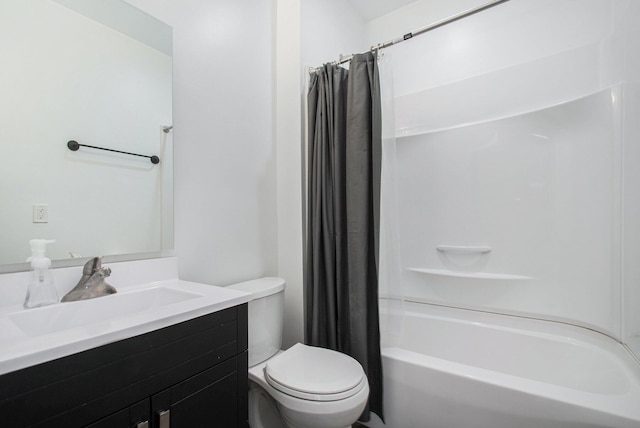 full bathroom with shower / bath combo with shower curtain, vanity, and toilet