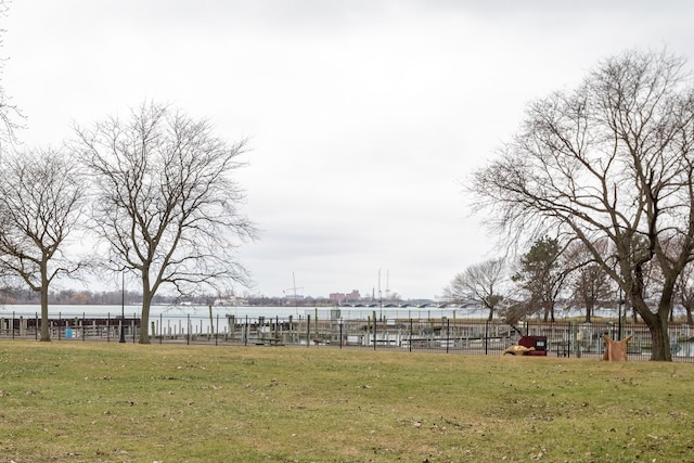 view of yard featuring a water view