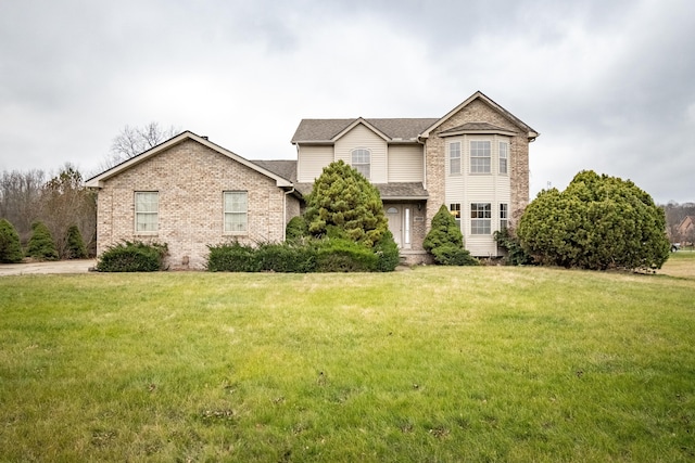 view of front of house with a front yard