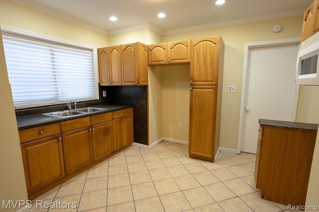 96 Jones St, Mount Clemens, MI 48043 - photo 2