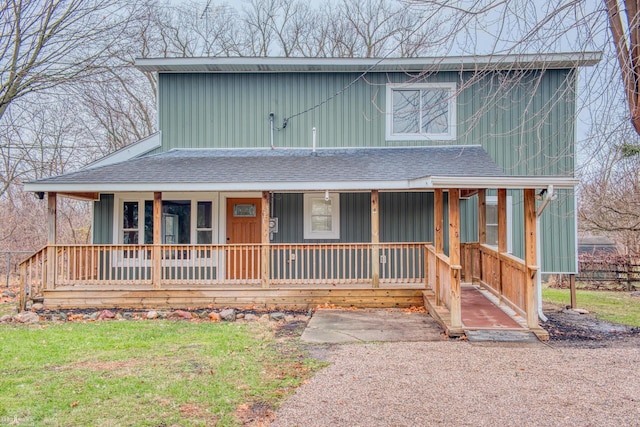 view of front of property with a porch