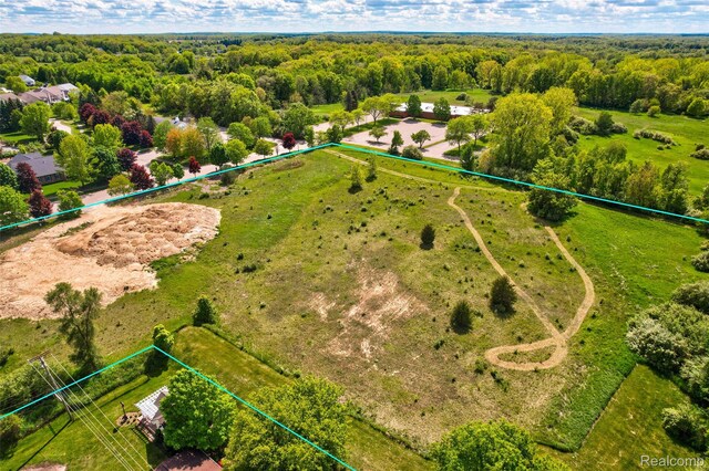 12750 Fountain Sq, Davisburg, MI 48350