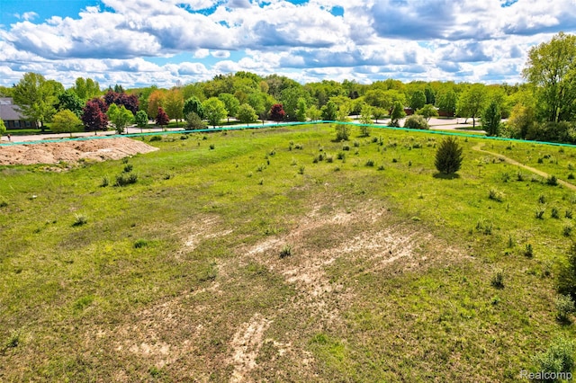 12750 Fountain Sq, Davisburg, MI 48350