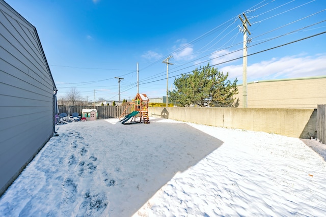 view of yard featuring a playground