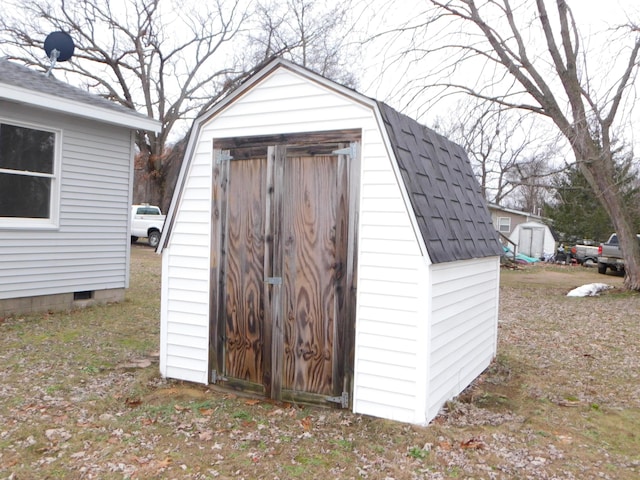 view of outdoor structure