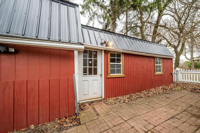 view of outbuilding